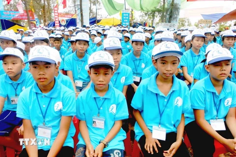 Gần 200 thiếu nhi Việt-Lào-Campuchia dự giao lưu đặc biệt