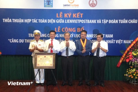 Cảng du thuyền Tuần Châu-Vịnh Hạ Long lập kỷ lục Việt Nam