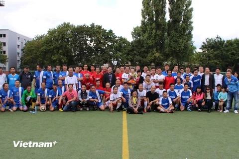Người Việt Nam tại Đức tổ chức giải bóng đá "Tứ hùng 2014" 