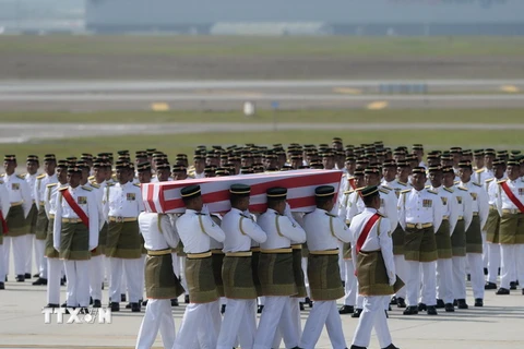 Thêm thi thể của tám nạn nhân MH17 sẽ về Malaysia ngày 2/9