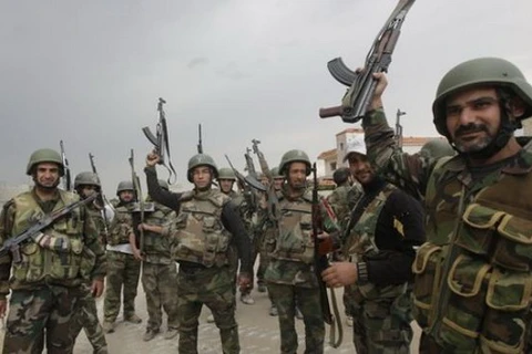 Quân đội Syria giành lại căn cứ quân sự gần Damascus