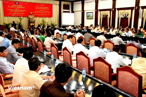 Việt-Lào trao đổi kinh nghiệm về lĩnh vực kinh tế, tầm nhìn 2030