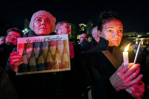 Hàng nghìn người xuống đường lên án vụ tấn công Charlie Hebdo