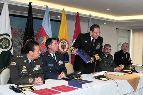 Colombia kỷ luật 25 nhân viên quân sự, cảnh sát dính bê bối gián điệp