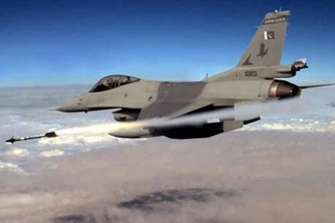 Quân đội Pakistan tiến hành không kích, tiêu diệt 76 phiến quân