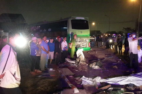 Bình Thuận: Hai xe khách đâm nhau, 19 người chết và bị thương