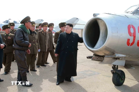 Lãnh đạo Triều Tiên thị sát, chỉ đạo cuộc tập trận không quân
