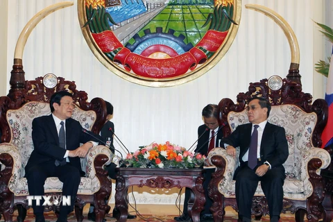 Chủ tịch nước Trương Tấn Sang hội kiến các lãnh đạo Lào