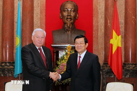 Chủ tịch Hạ viện Kazakhstan kết thúc thăm chính thức Việt Nam
