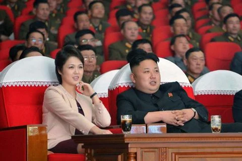 Phu nhân ông Kim Jong-un tái xuất trên báo chí Triều Tiên