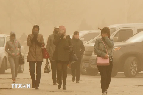 Trận bão cát hiếm thấy tấn công 11 tỉnh thành Bắc Trung Quốc