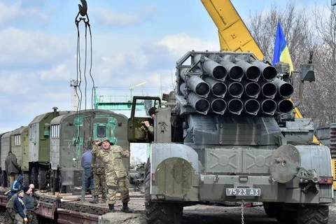 Mỹ: Nga tăng cường sức mạnh quân sự, áp sát biên giới Ukraine