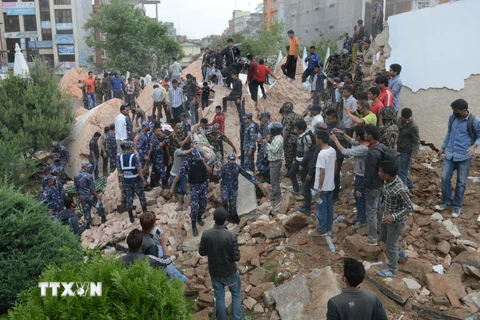 Động đất 7,9 độ Richter ở Nepal, rung chấn lan tới Ấn Độ