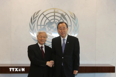 Tổng Thư ký Liên hợp quốc Ban Ki-moon đón Tổng Bí thư Nguyễn Phú Trọng. (Ảnh: Trí Dũng/TTXVN)