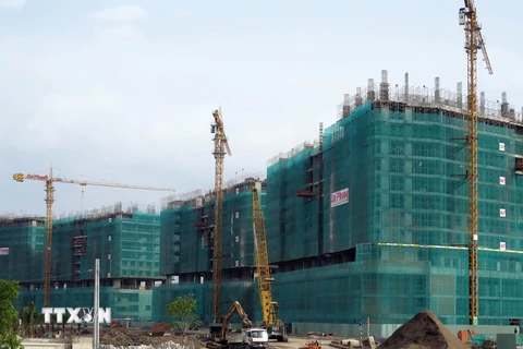 Dự án căn hộ cao cấp SALLA (quận 2, Thành phố Hồ Chí Minh) sắp hoàn thành. (Ảnh: Hoàng Hải/TTXVN)