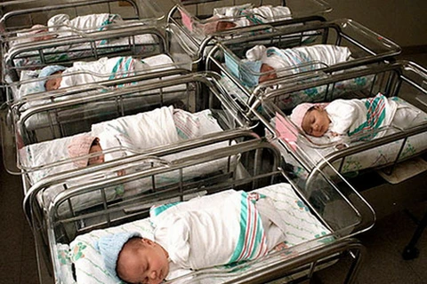 Trẻ sơ sinh ở bệnh viện Puglia. (Nguồn: ffemagazine.com)