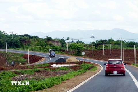 Một đoạn đường Hồ Chí Minh. (Ảnh minh họa: Dương Giang/TTXVN)