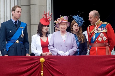 Nữ hoàng Elizabeth II và gia đình. 