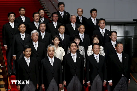Nội các mới của Nhật Bản. (Nguồn: Reuters/TTXVN)