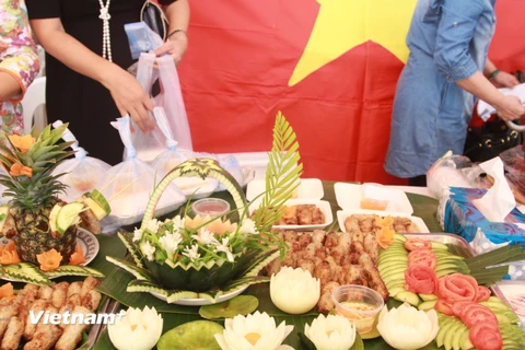 Gian hàng Việt Nam tại Hội chợ. (Ảnh: Phạm Kiên/TTXVN)