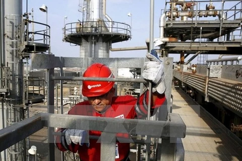 Giàn khoan dầu của Công ty dầu nhà nước Jose Antonio Anzoategui ở miền Đông Venezuela. (Nguồn: Reuters/TTXVN)