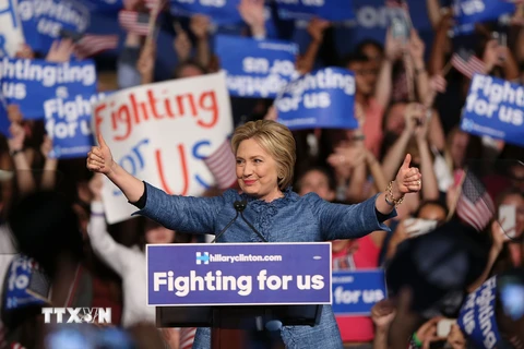 Cựu Ngoại trưởng Hillary Clinton toàn thắng trong ngày "Siêu thứ Ba" lần 2. (Nguồn: AFP/TTXVN)