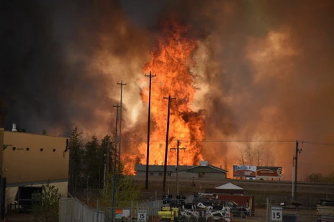 Quang cảnh vụ cháy rừng ở Fort McMurray. (Nguồn: wsj.com)