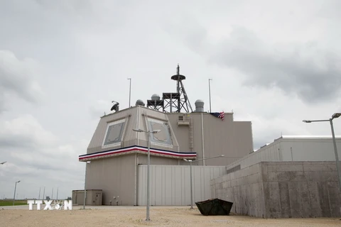 Hệ thống phòng thủ tên lửa của Mỹ (AAMDS) ở căn cứ Deveselu, cách thủ đô Bucharest của Romania 180km về phía nam ngày 12/5. (Nguồn: EPA/TTXVN)