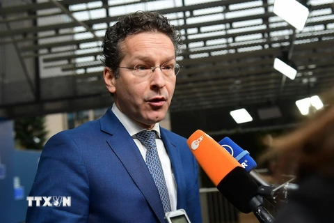Chủ tịch Eurogroup Jeroen Dijsselbloem trả lời phỏng vấn báo chí tại Brussels, Bỉ. (Nguồn: AFP/TTXVN)