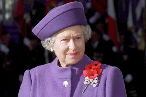 Nữ hoàng Elizabeth Đệ Nhị.