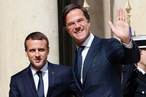 Tổng thống Pháp hội đàm với các lãnh đạo châu Âu tại Paris 
