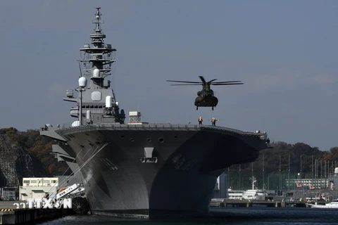 Tàu chở trực thăng Izumo. (Nguồn: EPA/TTXVN)