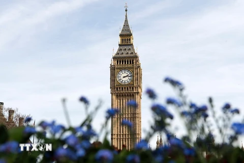 Tháp Elizabeth (Big Ben) tại khu vực tòa nhà Quốc hội Anh ở thủ đô London. (Nguồn: AFP/TTXVN)
