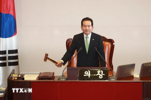 Chủ tịch Quốc hội Hàn Quốc Chung Sye-kyun khai mạc phiên họp Quốc hội ở thủ đô Seoul ngày 22/7. (Nguồn: EPA/TTXVN)