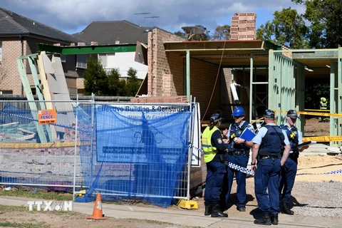 Cảnh sát Australia tăng cường an ninh tại Carlingford, tây bắc Sydney ngày 16/8. (Nguồn: EPA/TTXVN)