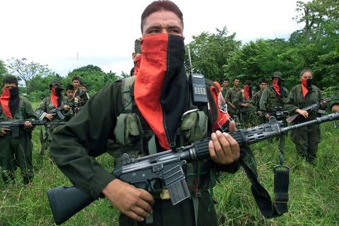Thủ lĩnh ELN Nicolas Rodriguez tuyên bố nhóm này sẽ thực thi triệt để lệnh ngừng bắn song phương. (Ảnh: warscapes.com)