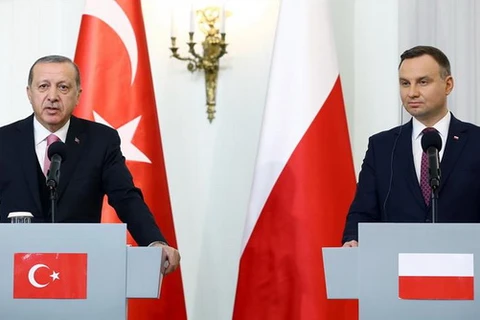 Tổng thống Thổ Nhĩ Kỳ Recep Tayyip Erdogan và người đồng cấp Ba Lan Andrzej Duda. (Nguồn: aa.com.tr) 