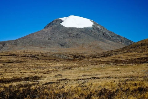 Núi Otgontenger. (Nguồn: Wikipedia)