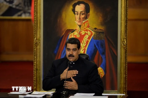 Tổng thống Venezuela Nicolas Maduro phát biểu trong cuộc họp báo tại Caracas ngày 17/10. AFP/TTXVN