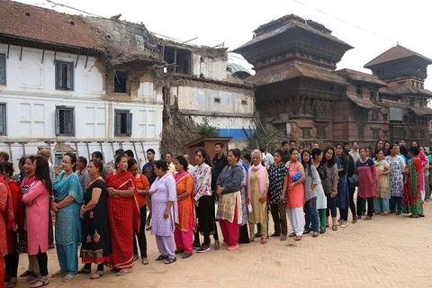 Người dân Nepal đi bỏ phiếu trong cuộc bầu cử địa phương hồi tháng Năm. (Nguồn: india.com)