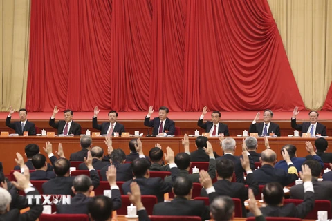  Các Ủy viên thường trực Bộ Chính trị Ban chấp hành Trung ương Đảng Cộng sản Trung Quốc tại Hội nghị Trung ương 6 ở Bắc Kinh ngày 27/10. (nguồn: AP/TTXVN)