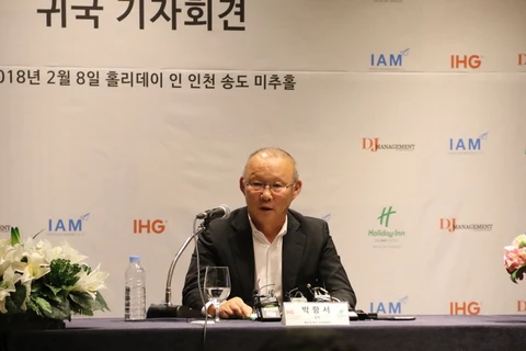 Ông Park Hang-seo thấy có trách nhiệm nặng nề với bóng đá Việt Nam