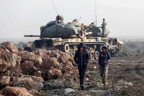 Xe quân sự Thổ Nhĩ Kỳ tại Afrin, Syria ngày 22/1. (Nguồn: THX/TTXVN)