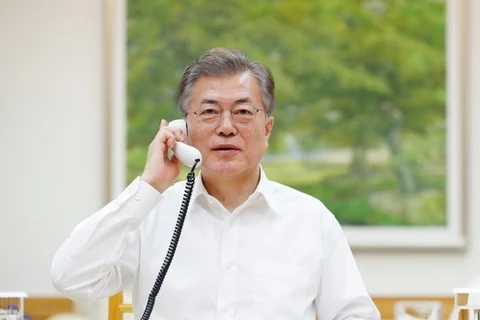[Video] Tổng thống Hàn Quốc và Mỹ điện đàm về vấn đề Triều Tiên