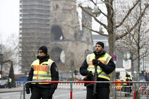 Cảnh sát Đức tuần tra tại Berlin. (Nguồn: AFP/TTXVN)