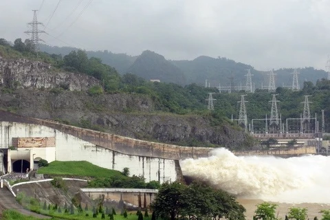 [Video] Đầu tư Dự án nhà máy thủy điện Hòa Bình mở rộng