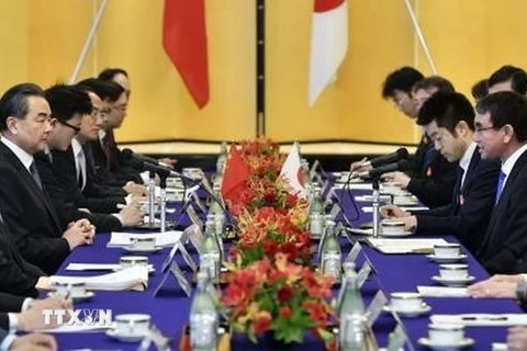 Bộ trưởng ngoại giao Nhật Bản, Trung Quốc hội đàm tại Tokyo. (Nguồn: Kyodo/TTXVN)