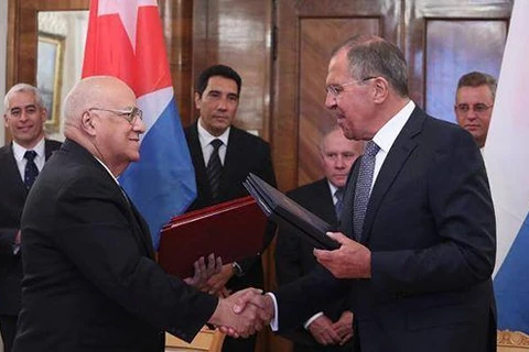 Phó Chủ tịch Hội đồng Bộ trưởng Cuba Ricardo Cabrisas và Ngoại trưởng Nga Sergei Lavrov. (Nguồn: cubadebate.cu)