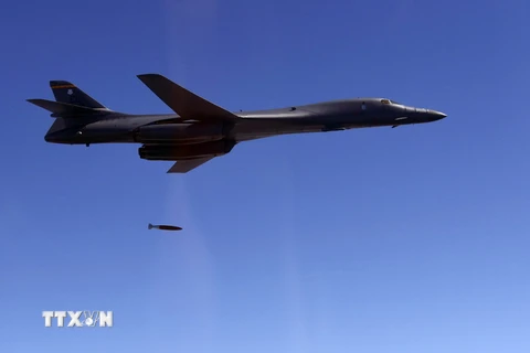Máy bay ném bom B-1B của Mỹ. (Nguồn: EPA/TTXVN)