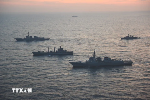 Tàu chiến Mỹ trong cuộc diễn tập. (Nguồn: AFP/ TTXVN)